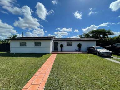 Main picture of 3315 SW 127th Ct