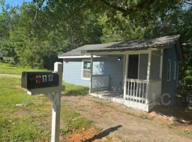 Main picture of 217 Banks St