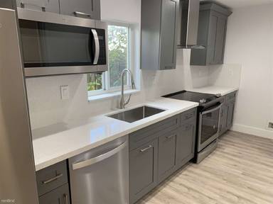 Main picture of 316 NE 3rd St