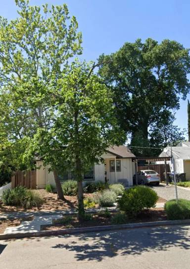 Main picture of 319 I St