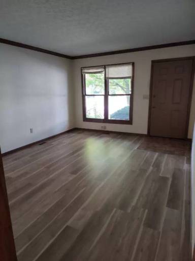 Main picture of 1605 Waterstone Ct