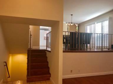 Main picture of 17807 Devonshire St