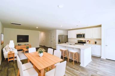 Main picture of 106 Striker Rd