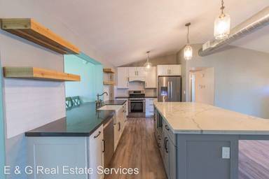 Main picture of 6137 N 9th Ave