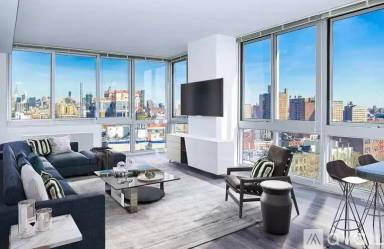 Main picture of 229 Chrystie