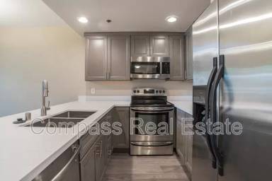 Main picture of 411 Park Avenue Apartments