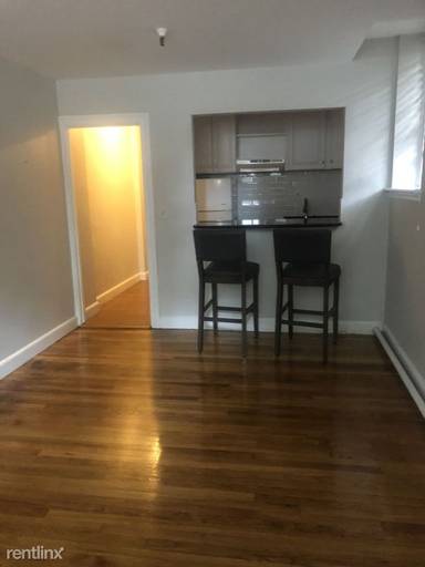 Main picture of 255 Beacon St