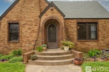 Main picture of 306 Bishop St