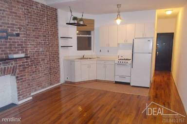 Main picture of 711 Carroll St