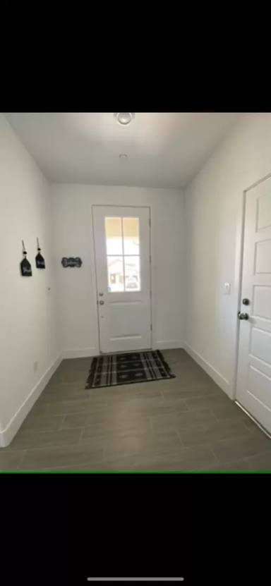 Main picture of 2629 W Mallard Ln