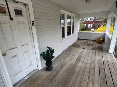 Main picture of 689 E Falmouth Hwy