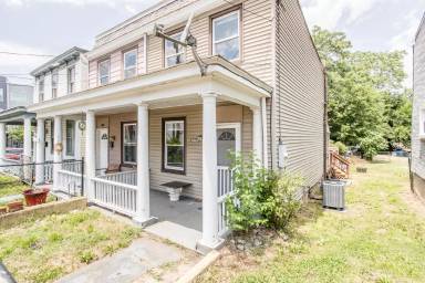 Main picture of 2008 Cedar St