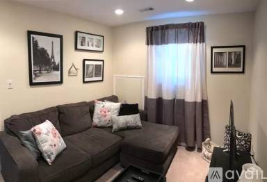 Main picture of 1005 Horizon Rd