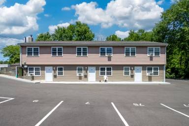 Main picture of 79 31st St NW