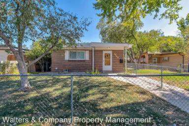 Main picture of 3540 S Corona St