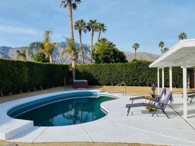 Main picture of 1479 E Francis Dr