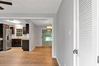 Main picture of 25 Yorkshire Dr