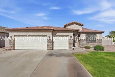 Main picture of 12442 N 82nd Ln