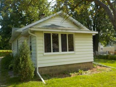 Main picture of 2308 Russell St