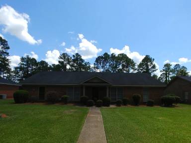 Main picture of 2804 Falcon Ln