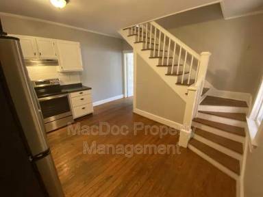 Main picture of 806 Caroline St