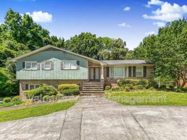 Main picture of 2072 McDuffie Rd