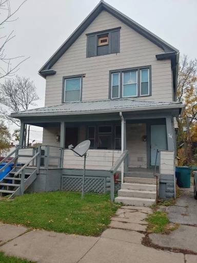 Main picture of 32 Trust St