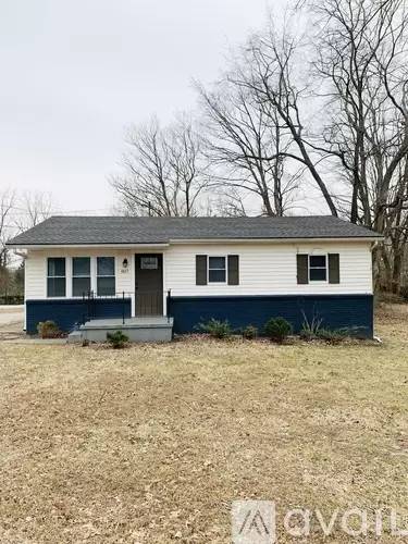 Main picture of 807 Glen Lily Rd