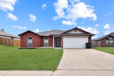 Main picture of 4712 Water Oak Dr