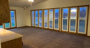 Main picture of 417 Land St