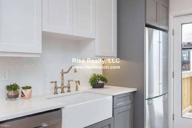 Main picture of 114 Bennington St