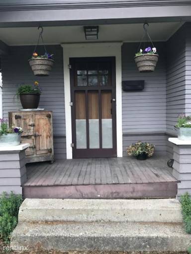 Main picture of 804 Waverly Ave