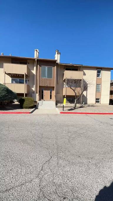 Main picture of Hillcrest Park Condominiums