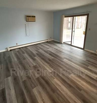 Main picture of 616 S New St