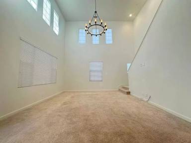 Main picture of 182 Augustine