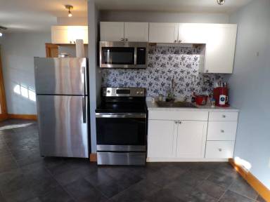 Main picture of 227 Main St