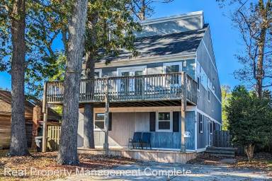 Main picture of 719 12th St