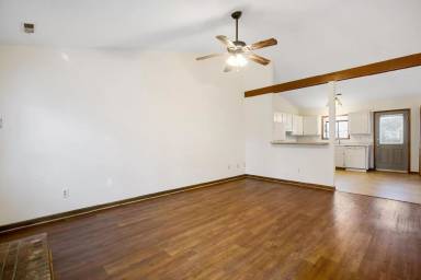 Main picture of 205 Corey Ct