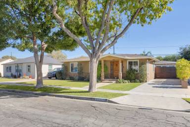 Main picture of 2108 Lomina Ave