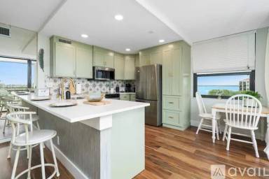 Main picture of 6180 Sun Blvd