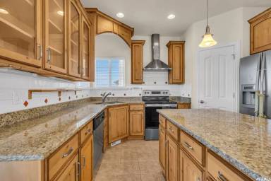 Main picture of 236 W Stillwater Dr