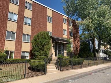 Main picture of 25 Custer St