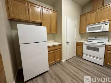 Main picture of 610 Pearl Pl