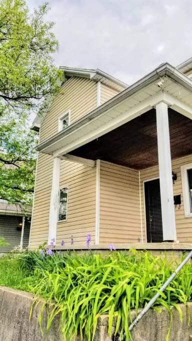 Main picture of 416 Harrison Ave