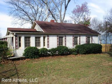 Main picture of 320 Clover St