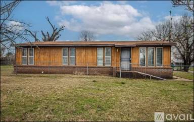 Main picture of 2205 NE 16th Ter