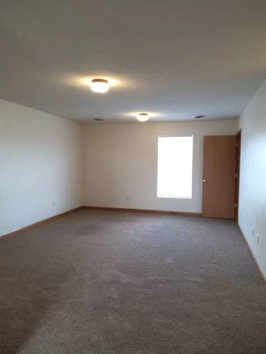 Main picture of 279 Woodridge Ct