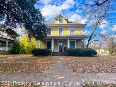 Main picture of 1202 W 3rd Ave