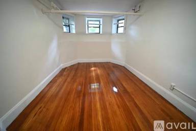 Main picture of 283 Saint Paul St
