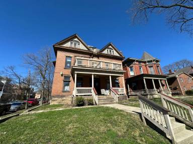 Main picture of 222 King Ave